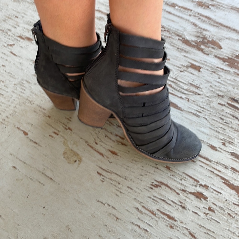 Free people boots - Picture 3 of 8